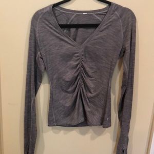 Gray bunch long sleeve lululemon top!